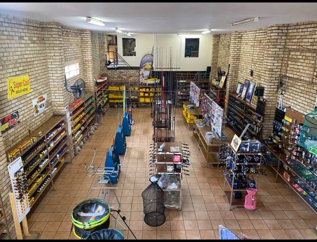 300.80M² BUSINESS CENTRE FOR SALE IN RUSTENBURG CENTRAL
